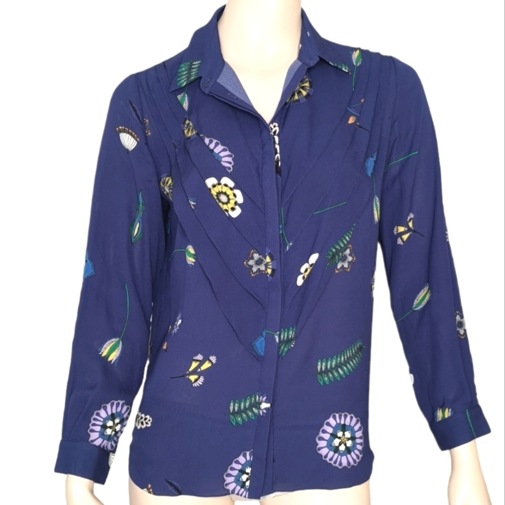 Novis New York The Waterford Blouse 100% Silk Navy Blue Cornflower Print Size 6